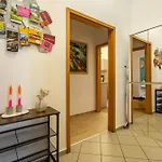 Zentrumsnahe In Apartment